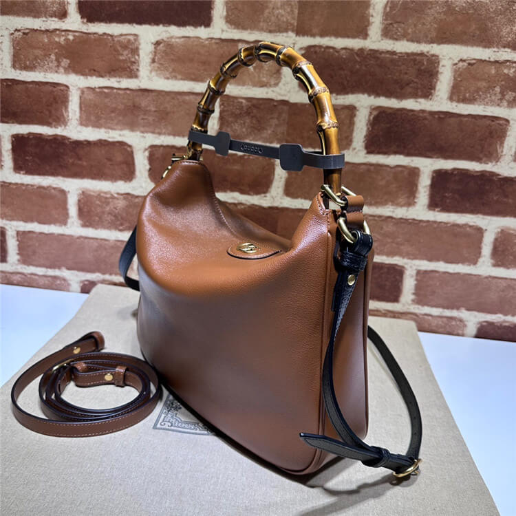Replica-Gucci-Diana-Medium-Shoulder-Bag-746124-UAAAY-2548-3.jpg