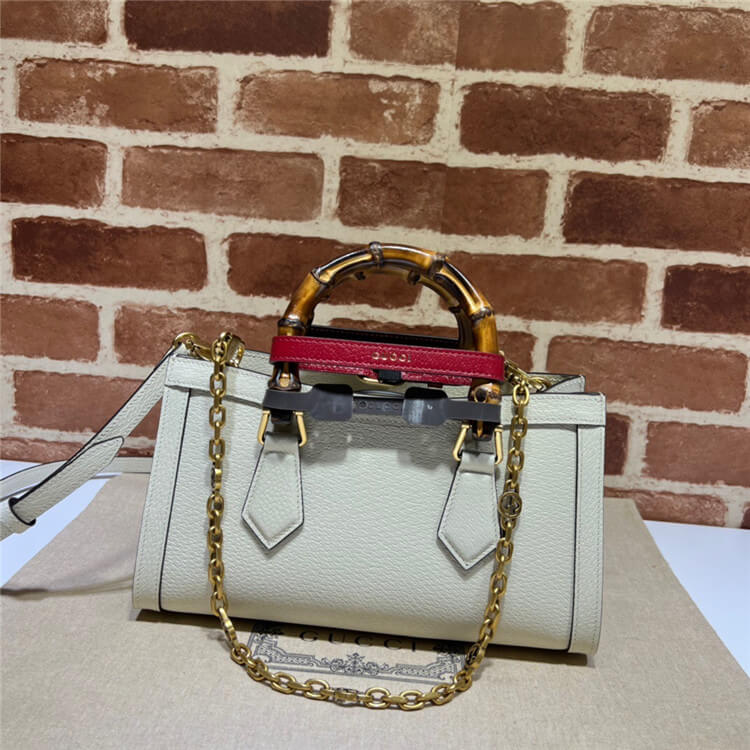 Replica-Gucci-Diana-Small-Shoulder-Bag-735153-DJ24T-9058-4.jpg