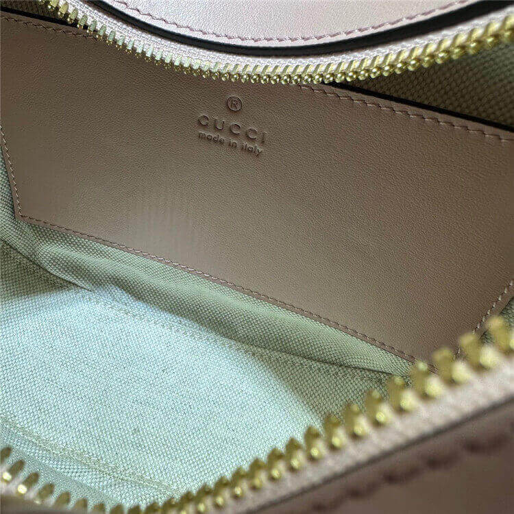 Replica-Gucci-GG-Matelasse-Small-Shoulder-Bag-739709-UM8HG-5941-7.jpg
