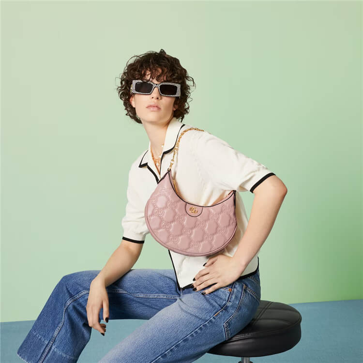 Replica-Gucci-GG-Matelasse-Small-Shoulder-Bag-739709-UM8HG-5941-8.jpg