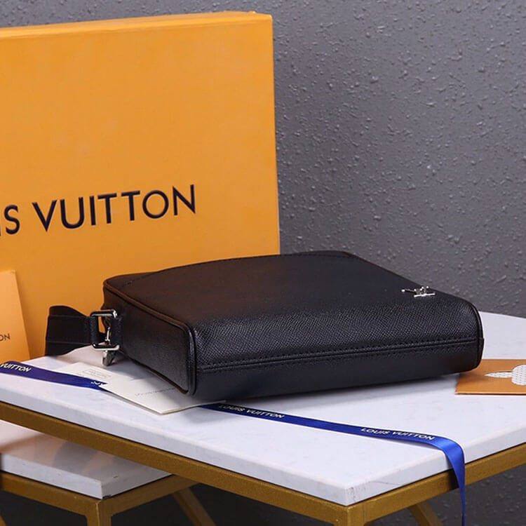 Replica-LV-Alex-Messenger-BB-Bag-M30265-5.jpg