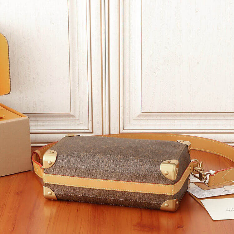 Replica-LV-Soul-Trunk-East-West-M11536-5.jpg